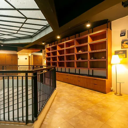 The Bedrooms Hostel Pattaya-2